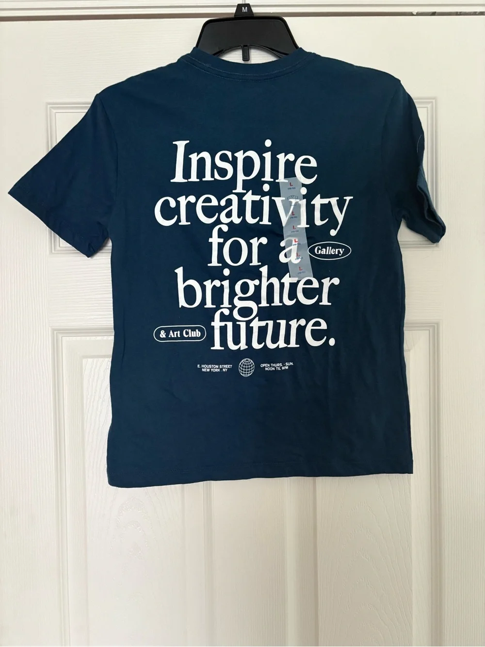 Old Navy Teal Graphic 'Gallery & Art Club' Short Sleeve Tee